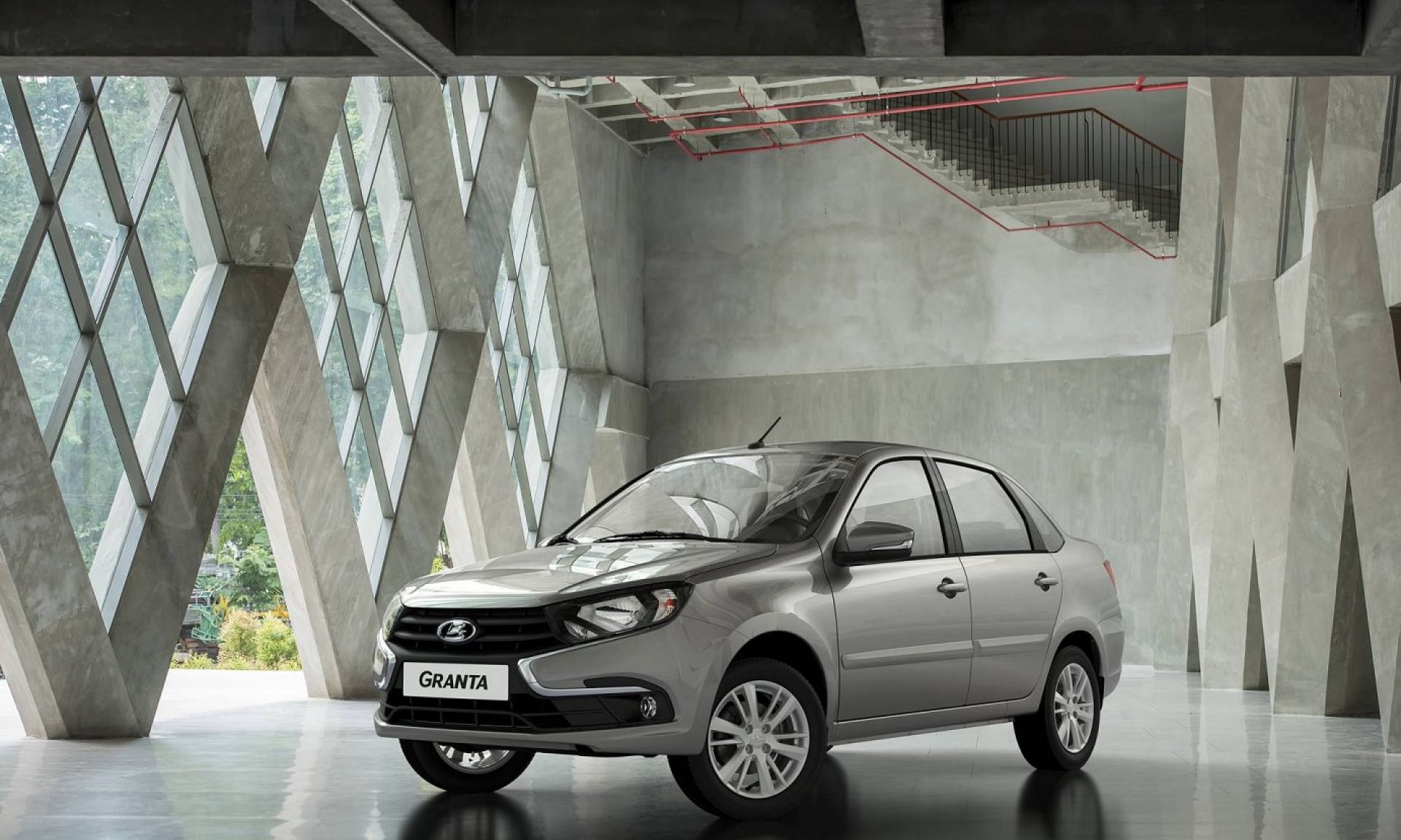 /img/cars/1637052088-exterior_lada_Granta_sedan_7.jpg