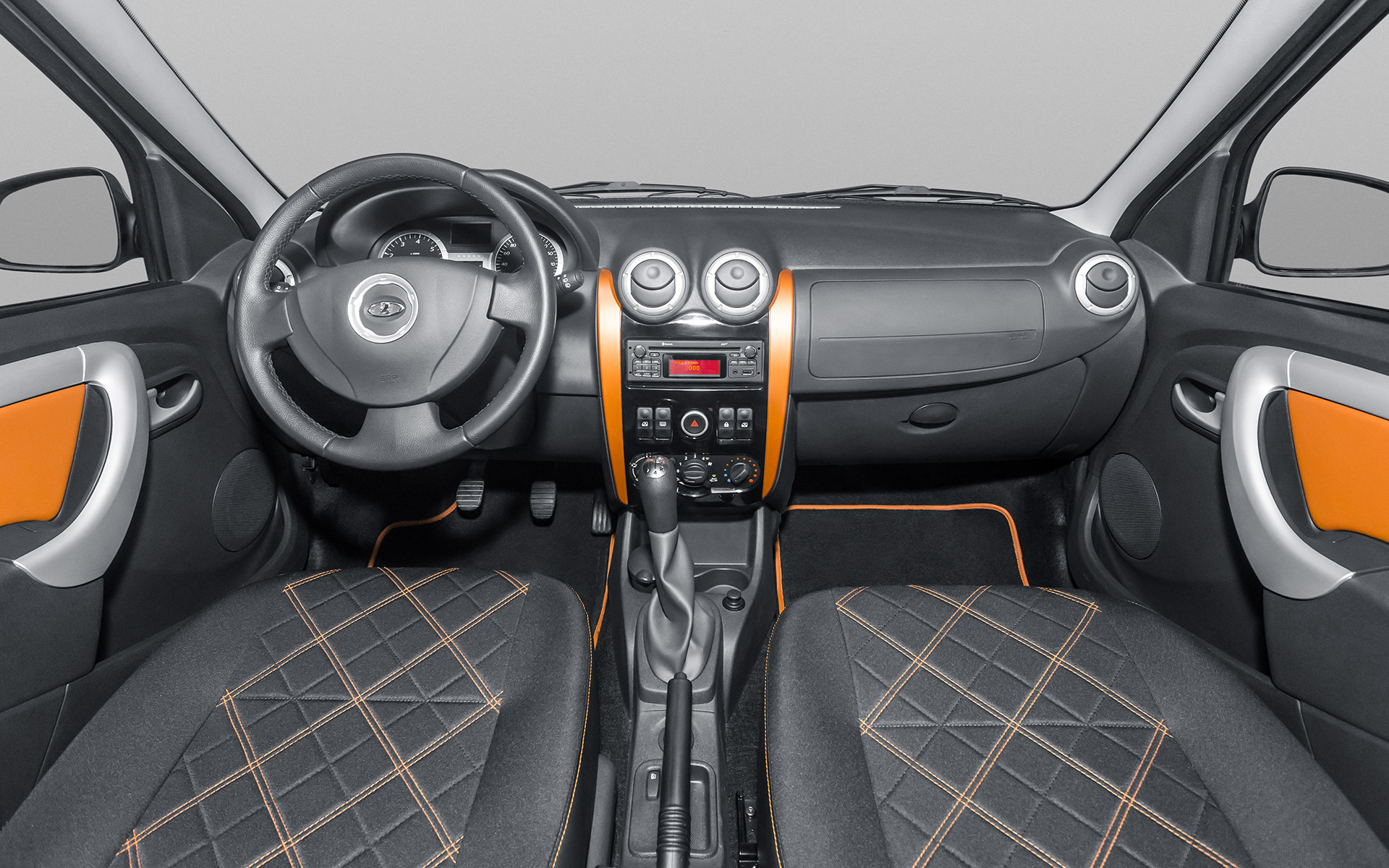 /img/cars/1637052161-interior_lada_Largus_Cross_1.jpg
