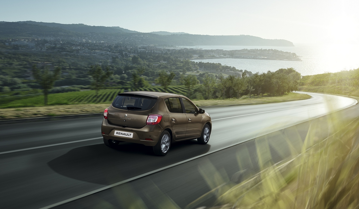 /img/cars/1637053027-exterior_renault_Sandero_6.jpg