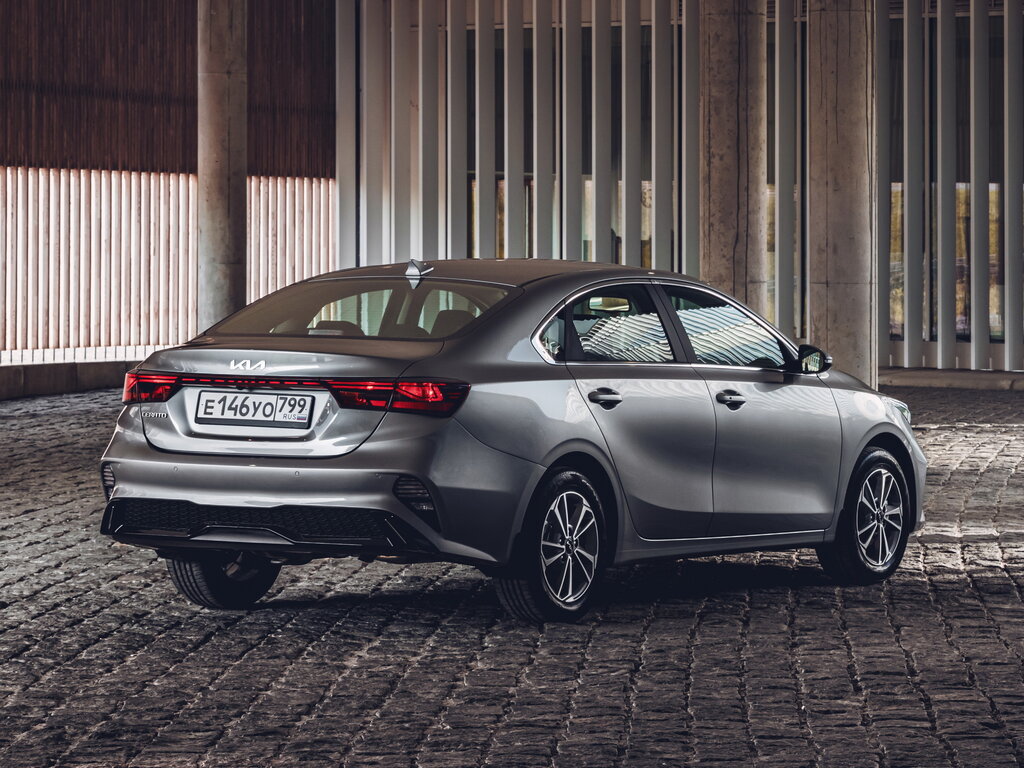 /img/cars/1667997980-kia_cerato_1039220.jpg