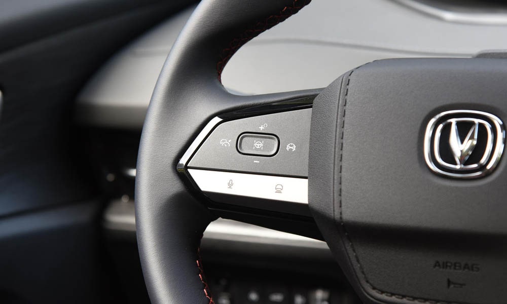 /img/cars/1670826992-cs55-plus-1-43.jpg