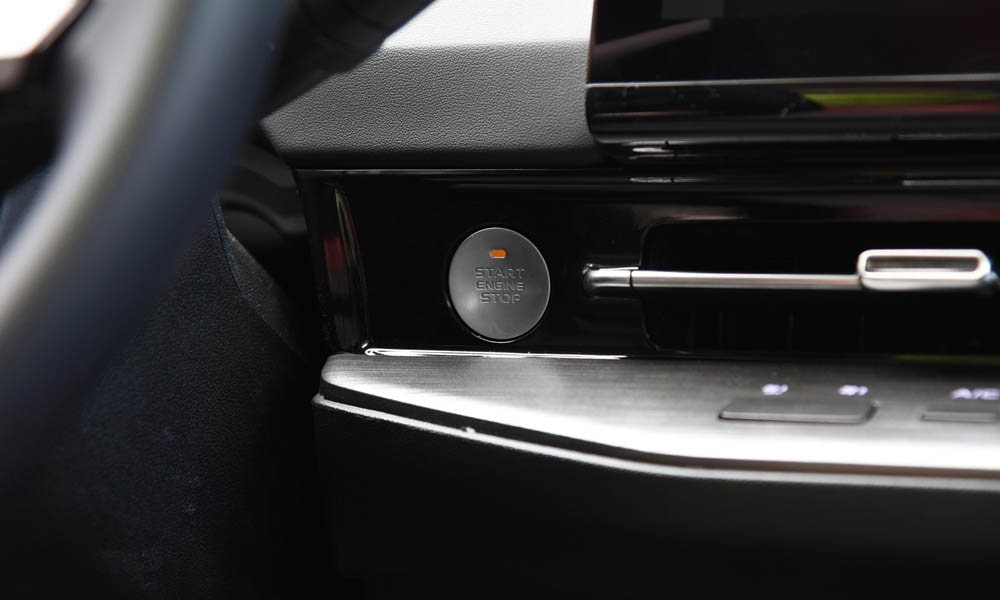 /img/cars/1670826992-cs55-plus-1-46.jpg