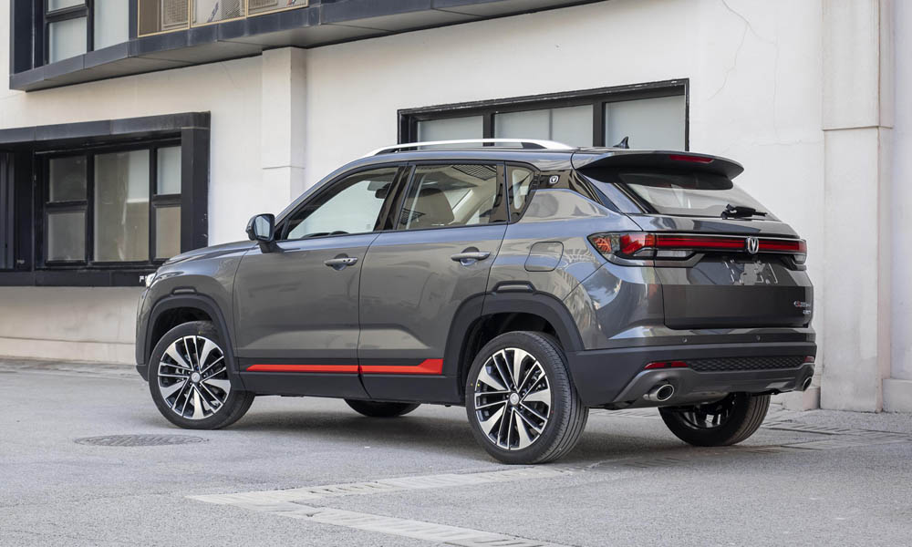 /img/cars/1674039233-cs35-plus-2.jpg