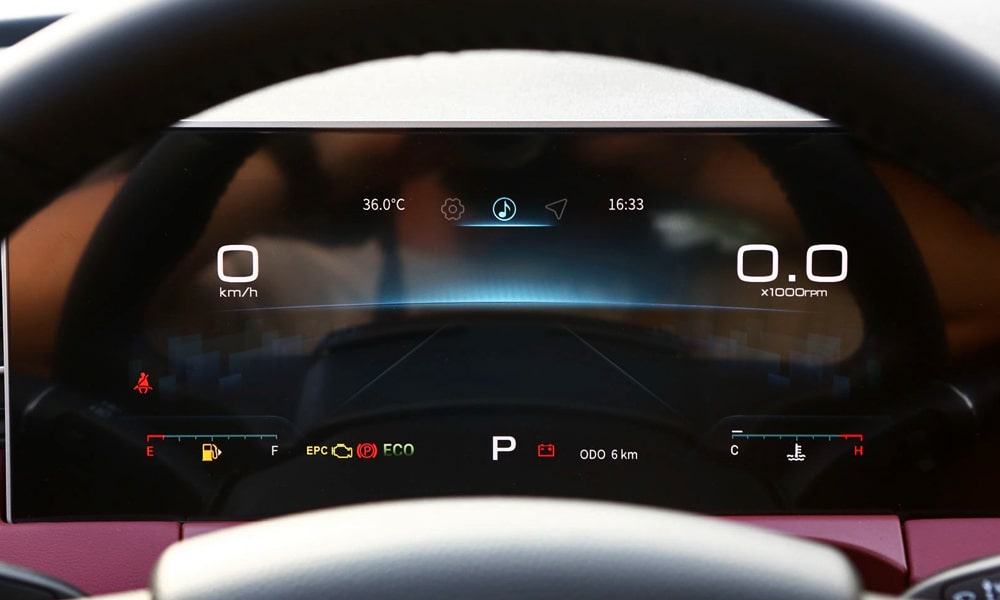 /img/cars/1679921443-x70-plus-1-19.jpg