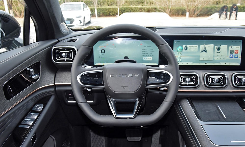 /img/cars/1686307595-tiggo-9-13.jpg