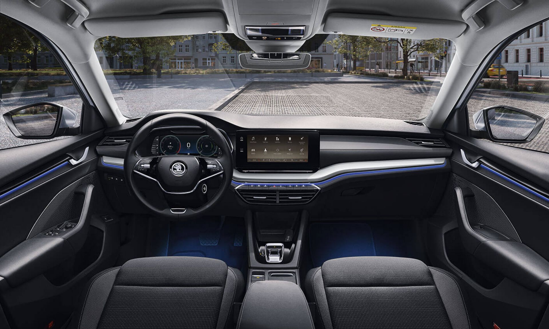 /img/cars/1746185965-15550.jpg
