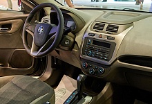 /img/cars/1746992579-3438727bd1cd1a9be838ceb7311263561d9f.jpeg